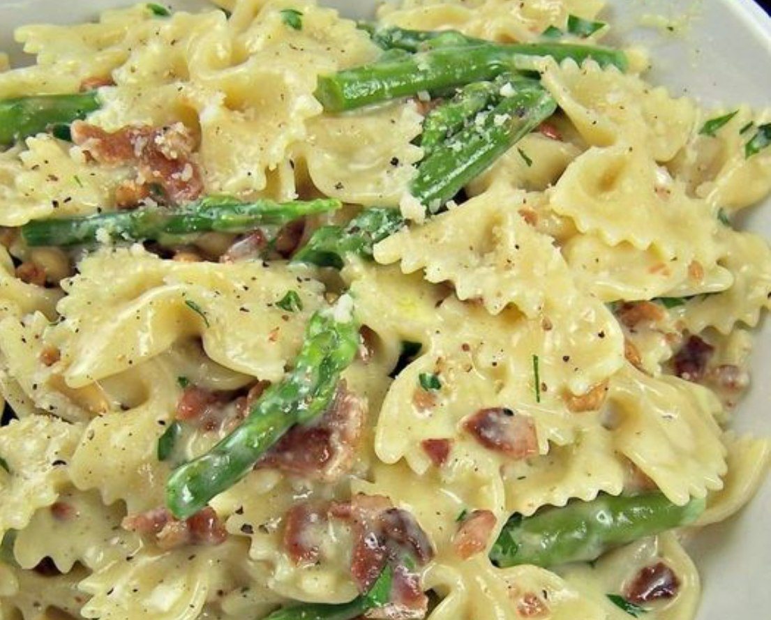 Creamy Pasta With Asparagus And Bacon