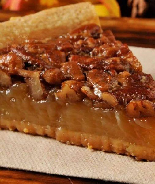 SOUTHERN PECAN PIE 