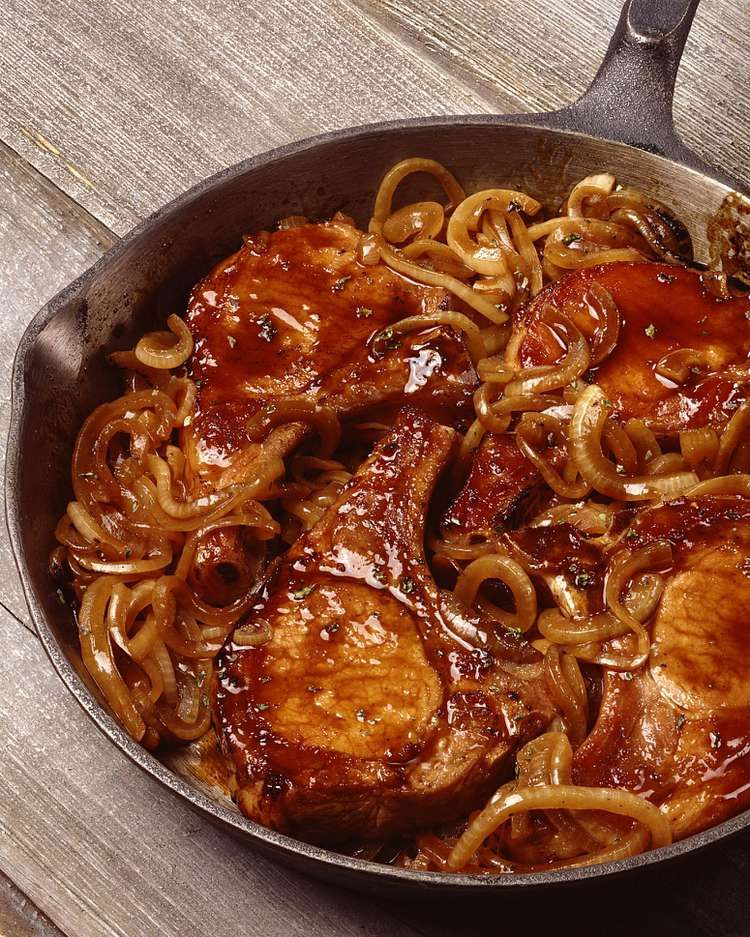 Easy Caramelized Onion Pork Chops