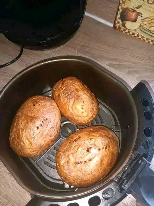 Air Fryer Baked Jacket Potatoes