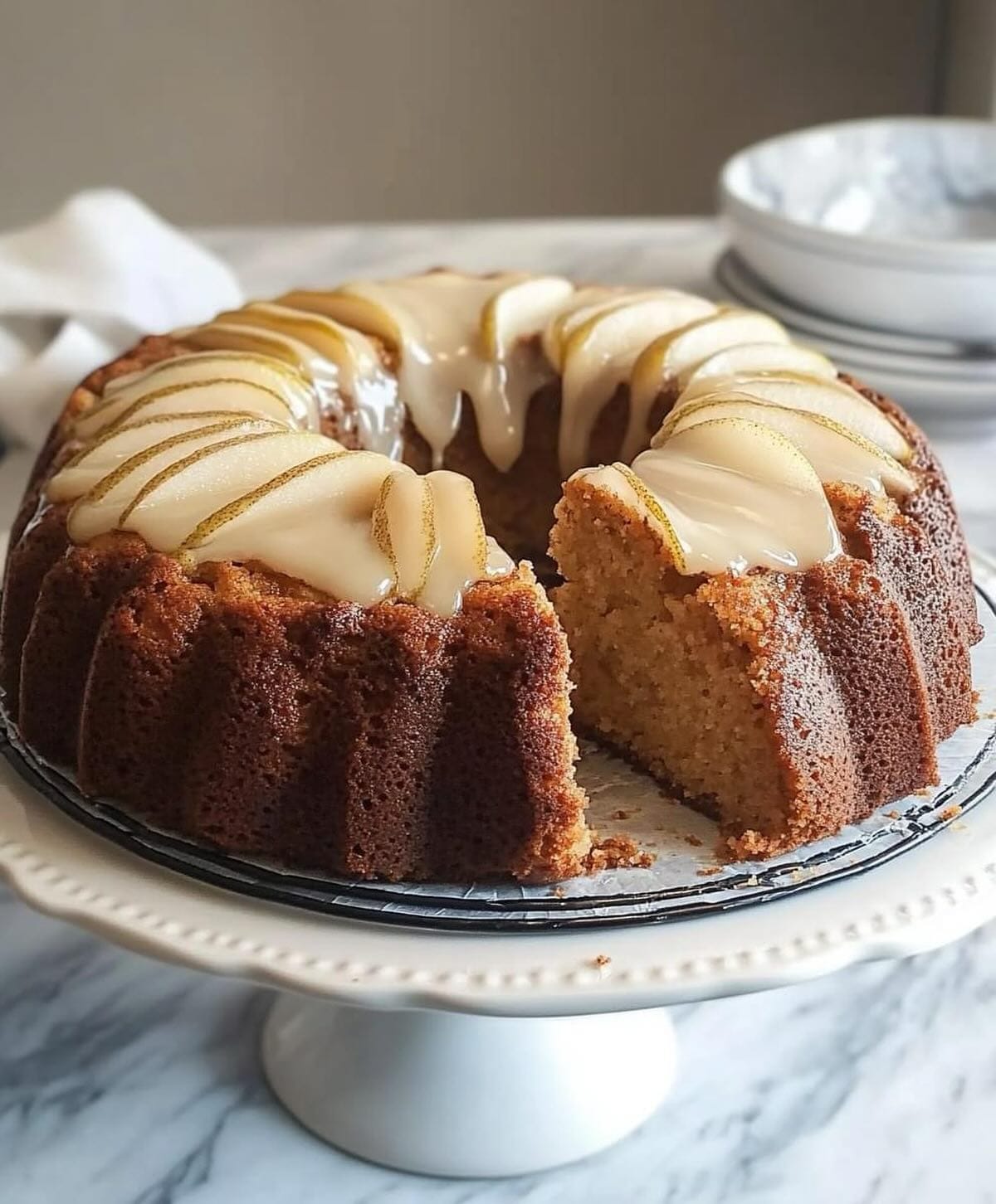 Brown Butter Pear Cake: A Touch of Autumn in Every Bite